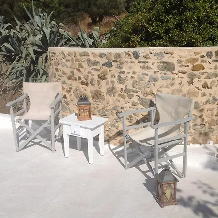 The Aegean Blue Old Milos Lagúdi Zía