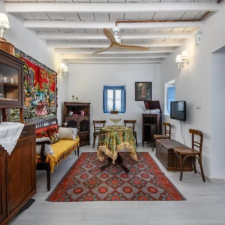 The Aegean Blue Old Milos Lagúdi Zía