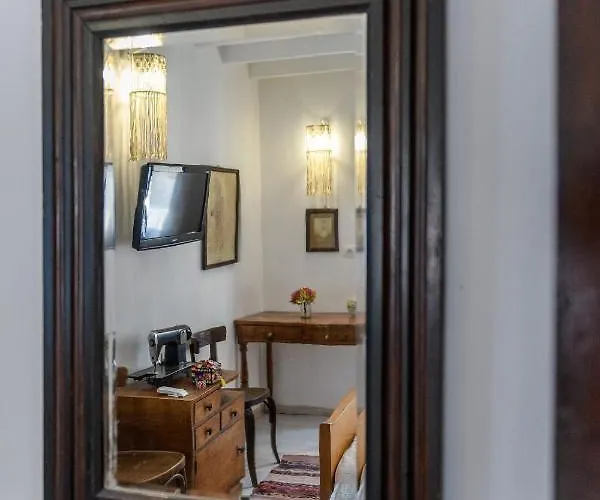 Willa The Aegean Blue Old Milos *